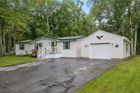 18 Marsh Brook Xing, Sanford, ME 04073
