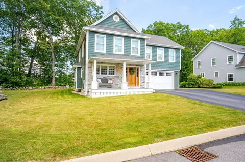 17 Leighton Farm Rd, Scarborough, ME 04074