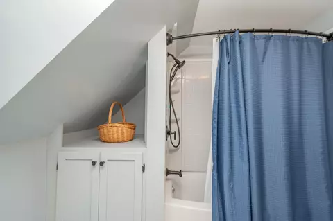 Bath - 427 E Dover Rd, Dover Foxcroft, ME 04426 photo 6 of 6