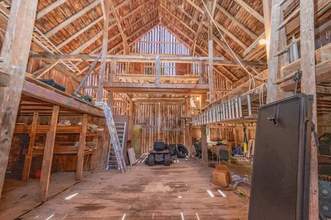Entry Way - 427 E Dover Rd, Dover Foxcroft, ME 04426 photo 5 of 6