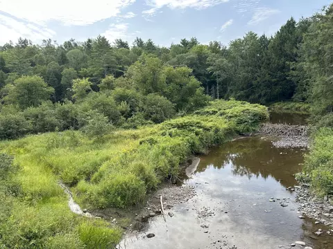 Hinckley Rd, Canaan, ME 04924