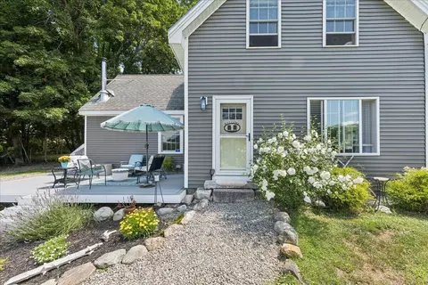 41 Pine St, Bucksport, ME 04416