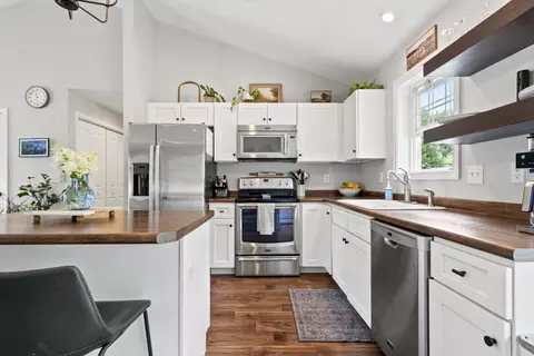 Kitchen - 11 Twoey Dr, Windham, ME 04062 photo 5 of 5