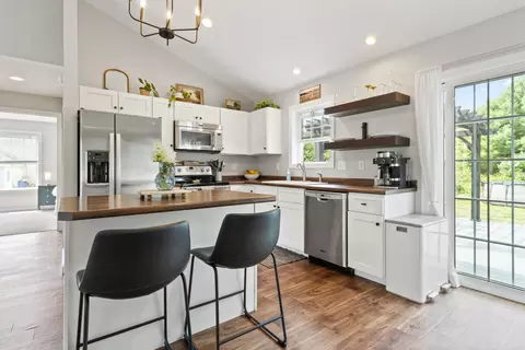 Kitchen - 11 Twoey Dr, Windham, ME 04062 photo 3 of 5