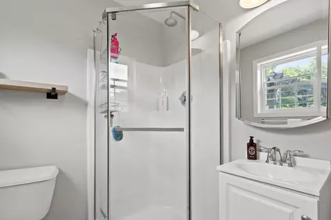 Bath - 11 Twoey Dr, Windham, ME 04062 photo 3 of 4