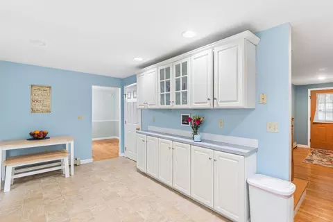 Entry Way - 1 Sunset Ln, Gorham, ME 04038 photo 3 of 5