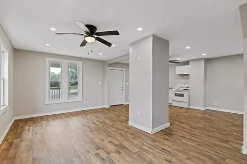 Living - 17 Oak St, Anson, ME 04911 photo 2 of 8