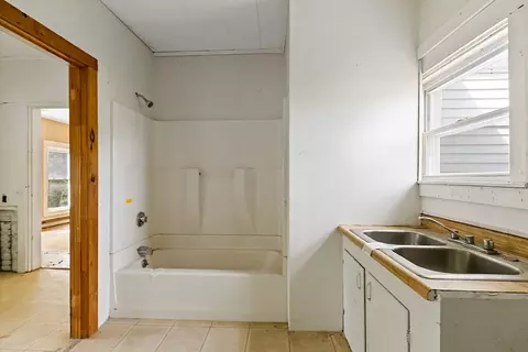 Bath - 17 Oak St, Anson, ME 04911 photo 4 of 4