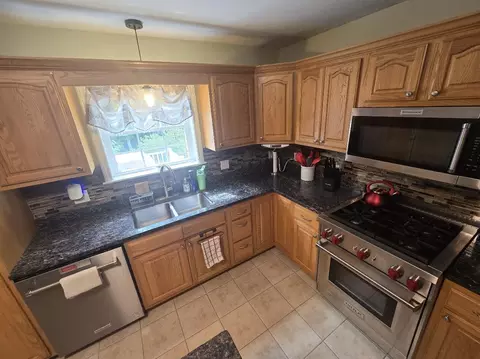 Kitchen - 32 Patterson Rd, Hampden, ME 04444 photo 4 of 10