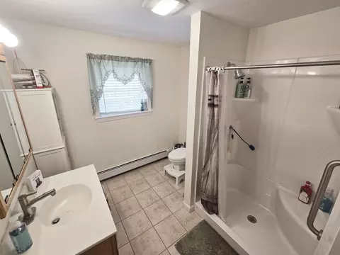 Bath - 32 Patterson Rd, Hampden, ME 04444 photo 1 of 6
