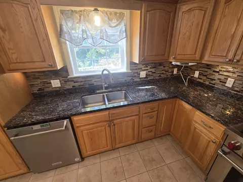 Kitchen - 32 Patterson Rd, Hampden, ME 04444 photo 6 of 8