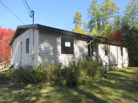 247 River Rd, Detroit, ME 04929