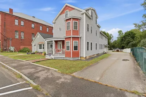 45 Main St, North Berwick, ME 03906