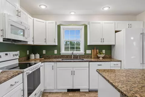 Kitchen - 31 Murray Dr, Buxton, ME 04093 photo 4 of 4