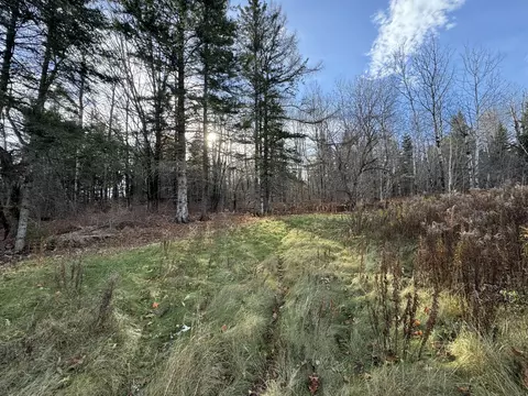 16 High St, Westfield, ME 04787