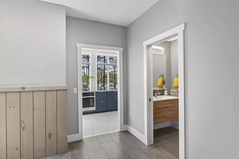 Entry Way - 54 Ocean Ridge Rd, Cushing, ME 04563 photo 4 of 6