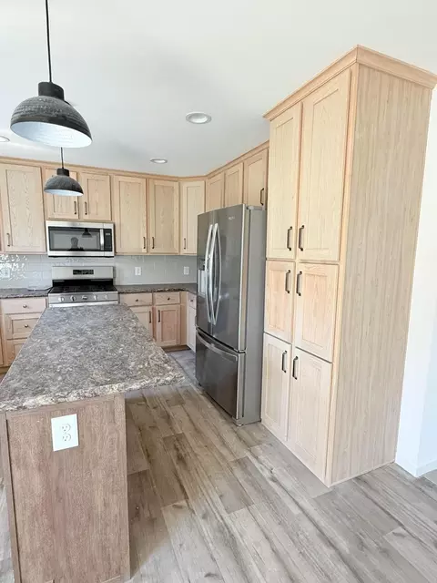 Kitchen - 12 Baxter Blvd, Biddeford, ME 04005 photo 4 of 4
