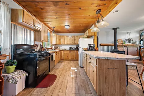 Kitchen - 74 Tate, Corinth, ME 04427 photo 3 of 4