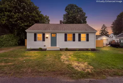 Exterior - 7 Tower Cir, Bath, ME 04530 photo 1 of 10