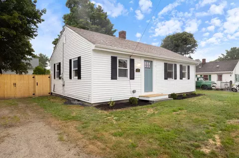Exterior - 7 Tower Cir, Bath, ME 04530 photo 4 of 10