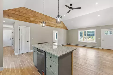 Entry Way - 14 Scout Ln, Windham, ME 04062 photo 1 of 5