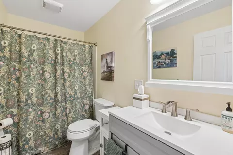 Bath - 47 Fieldstone Dr, Augusta, ME 04330 photo 2 of 2