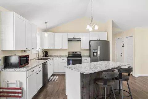 Kitchen - 47 Fieldstone Dr, Augusta, ME 04330 photo 5 of 6