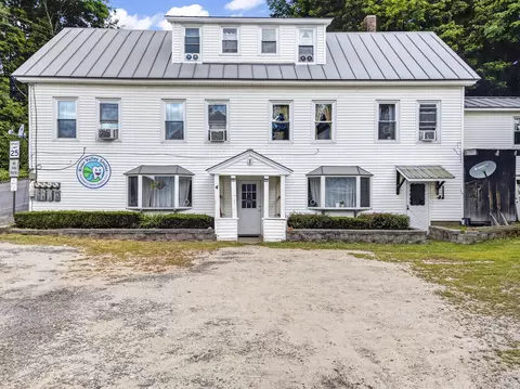 5 High St, Dixfield, ME 04224