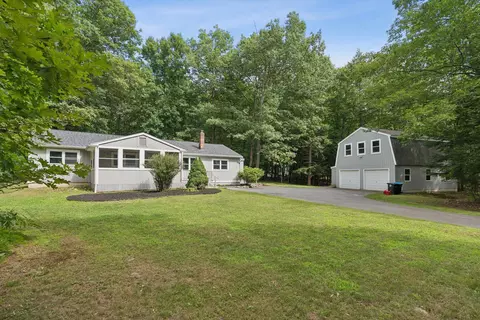 597 Sligo Rd, North Yarmouth, ME 04097