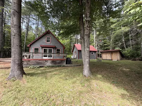 3 Cemetery Rd, Greenwood, ME 04255