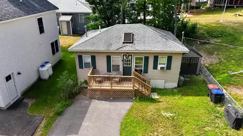 4 Ivy Ave, Old Orchard Beach, ME 04064
