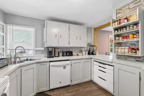 Kitchen - 825 Eastern Ave, Augusta, ME 04330 photo 2 of 4
