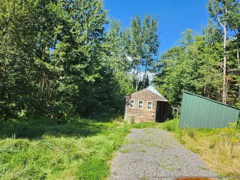 937 Athens Rd, Hartland, ME 04943