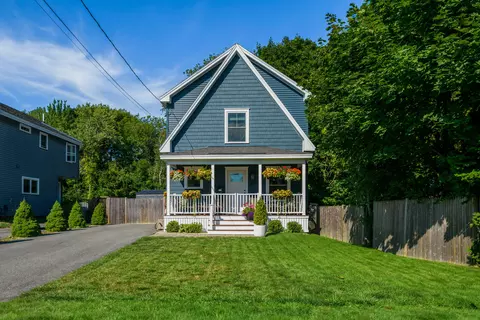 43 Smith St, South Portland, ME 04106