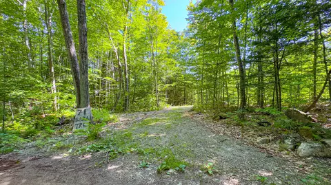 71 Saras Trl, Bridgton, ME 04009
