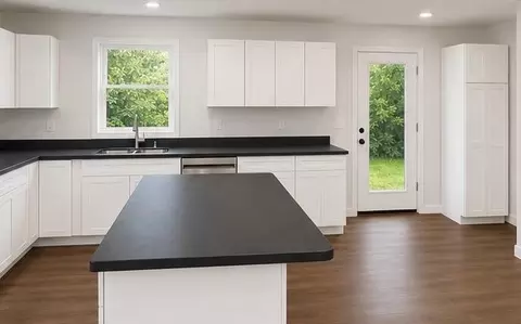 Kitchen - 286 Leeds Rd, Wayne, ME 04284 photo 2 of 3