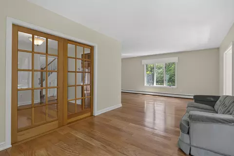 Living - 63 Robinhood Rd, Georgetown, ME 04548 photo 4 of 10