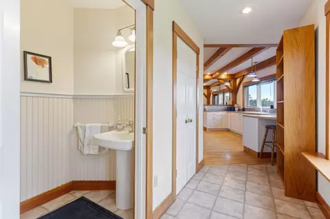 Entry Way - 13 Osprey Ln, Cushing, ME 04563 photo 2 of 7