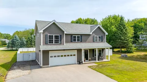 Exterior - 13 W West Loop Rd, Biddeford, ME 04005 photo 3 of 14