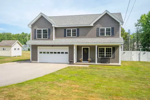 Exterior - 13 W West Loop Rd, Biddeford, ME 04005 photo 4 of 14