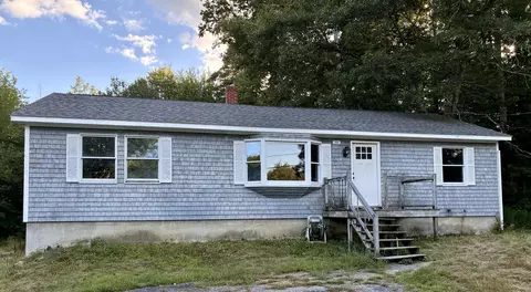 201 Medomak Rd, Bremen, ME 04551