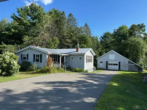 1027 Main St, Palmyra, ME 04965