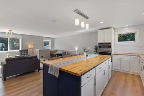 91 Running Hill Rd, Scarborough, ME 04074