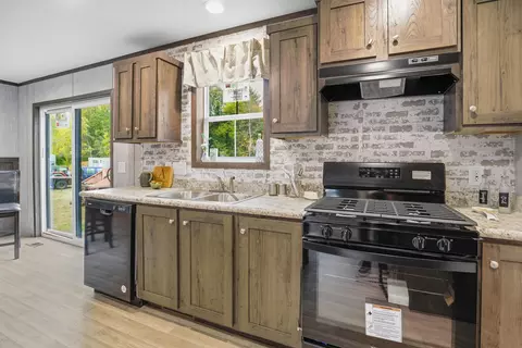 Kitchen - 72 Crowley Rd, Sabattus, ME 04280 photo 2 of 2
