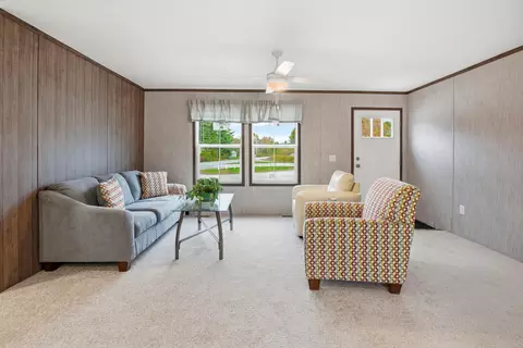 Living - 72 Crowley Rd, Sabattus, ME 04280 photo 2 of 3