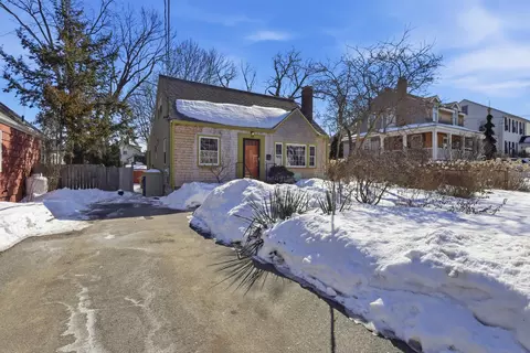 99 Edwards St, Portland, ME 04102