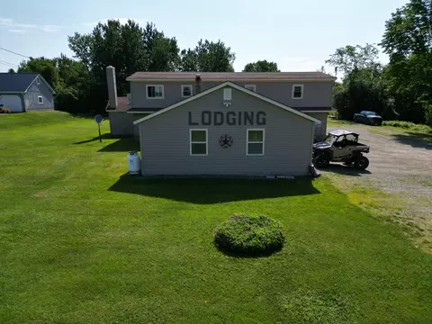 135 North Rd, Patten, ME 04765