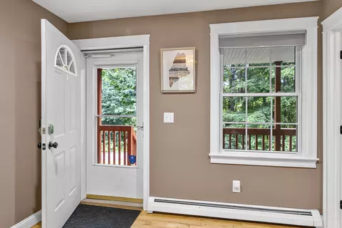 Entry Way - 16 Pheasant Ridge Dr, Windham, ME 04062 photo 1 of 8