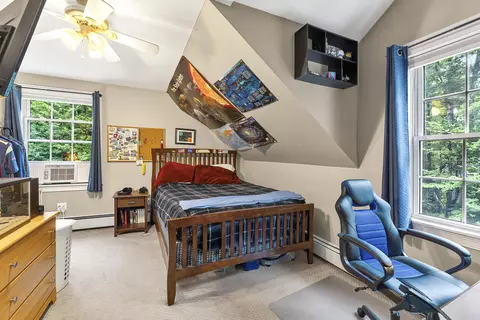 Bedroom - 16 Pheasant Ridge Dr, Windham, ME 04062 photo 7 of 8