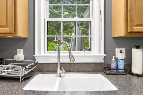 Kitchen - 16 Pheasant Ridge Dr, Windham, ME 04062 photo 4 of 4